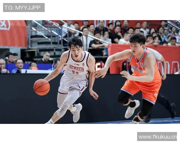 福建对阵浙江的CBA足球赛事回顾与分析 福建对阵浙江的CBA足球赛事回顾与分析